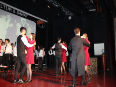 Evrensel Kolej